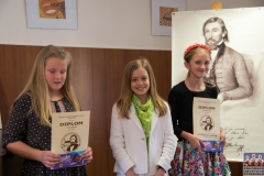 zos_hurbanov_pamatnik_holic-89