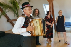 ZOS SENICA_VYSTAVA MARIAN HOLENKA_VERNISAZ 15062018_004